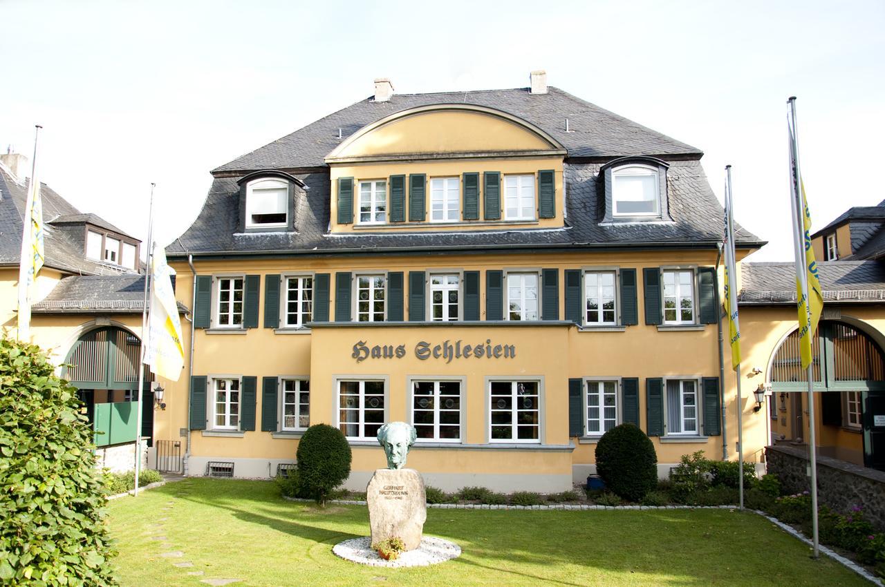 Отель Haus Schlesien Кёнигсвинтер Экстерьер фото